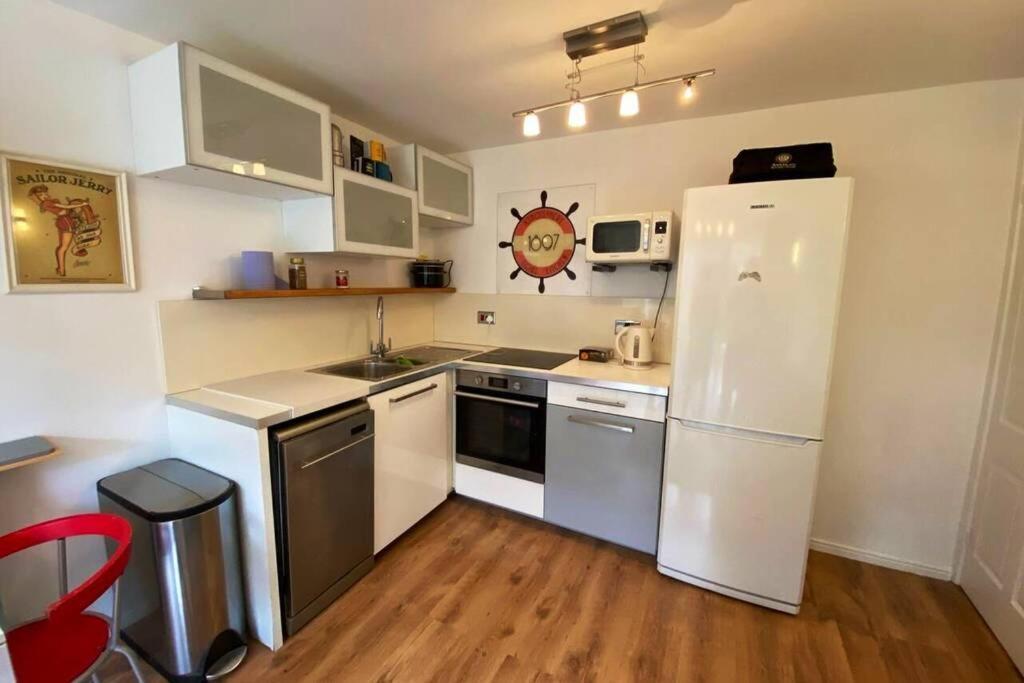 Apartamento Two Bedroom Garden Flat In Zone 2